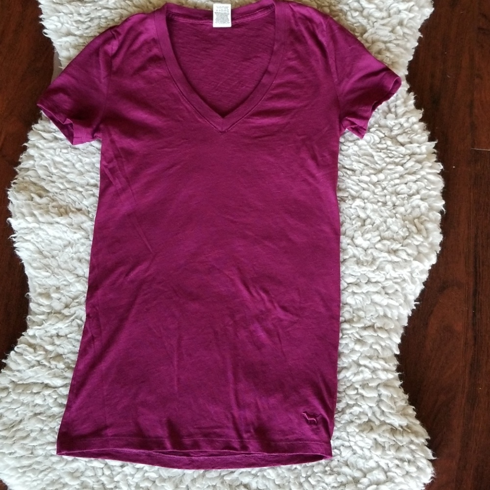 PINK Purple v-neck t-shirt short sleeve
